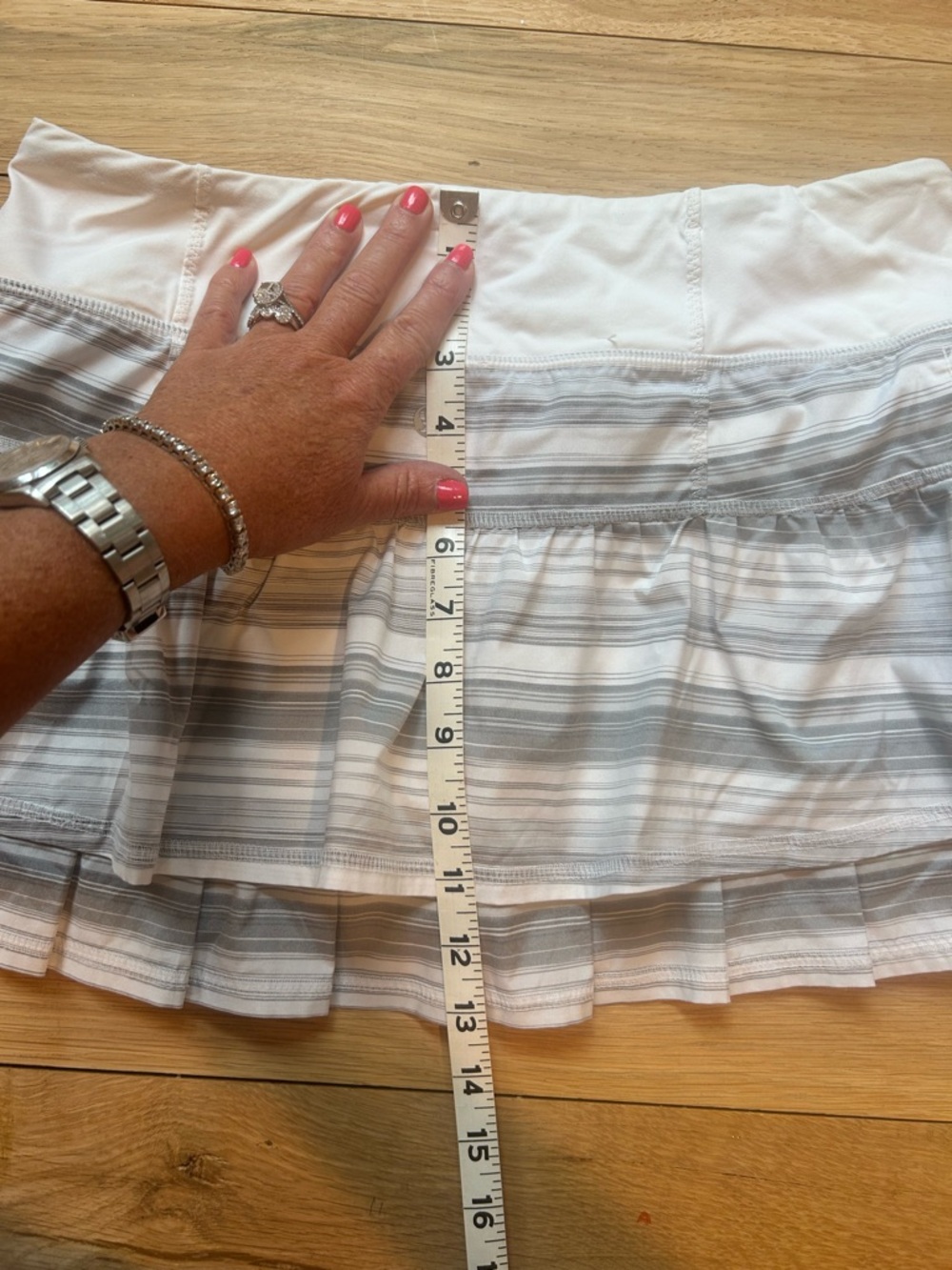 Lululemon Run Your Heart Out skirt size 6 - Picture 7 of 8
